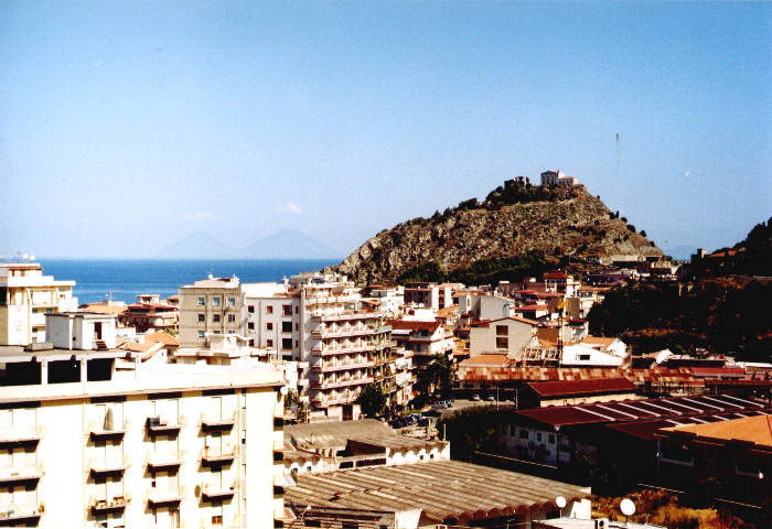 Capo d'Orlando - veduta del monte della Madonna e della citta' width=