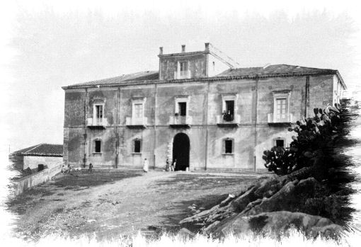 Rocca di Capri Leone - Il palazzo Cupane negli anni '20